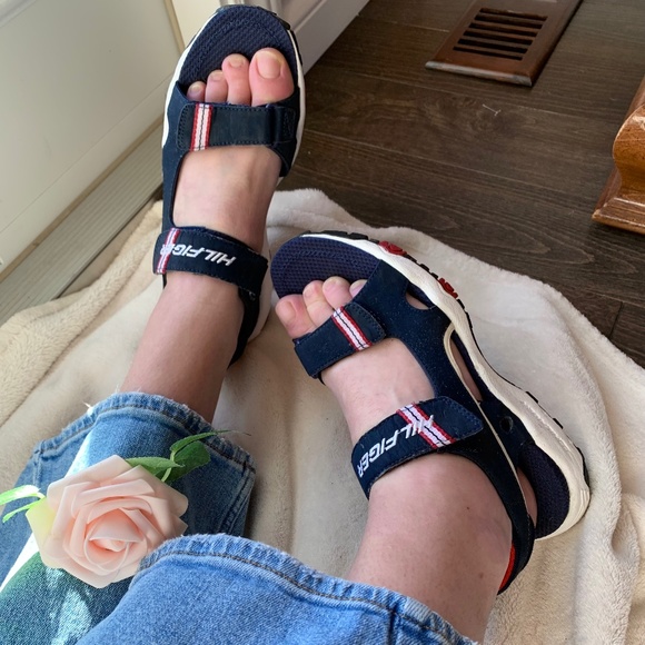 Tommy Hilfiger velcro sandals - Picture 1 of 13